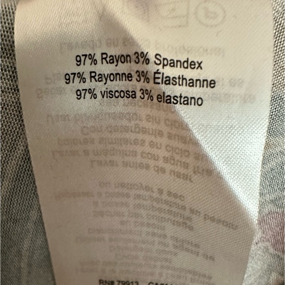 Jessica Simpson Maternity Floral Maxi Dress - Picture 5 of 6